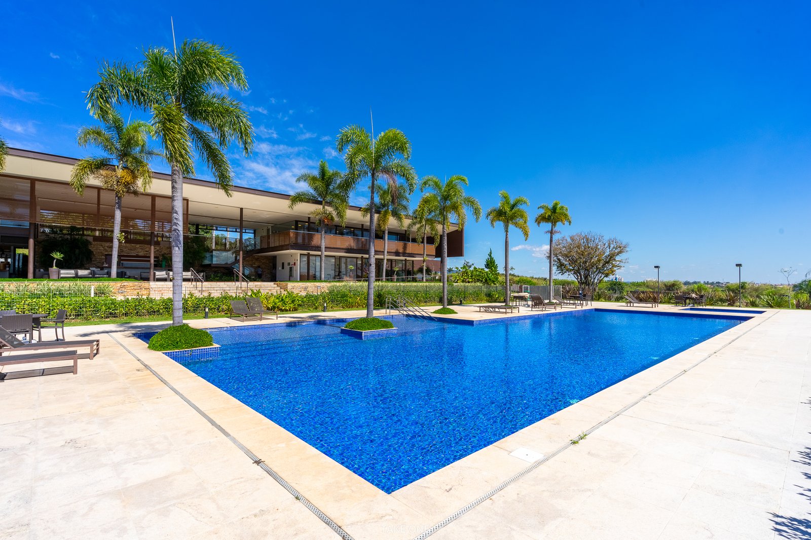 Piscina e clube do Condomínio Bosque do Horto em Jundiaí